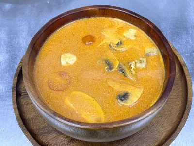 Том Ям с курицей